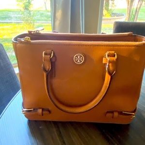 Tory Burch handbag used normal wear